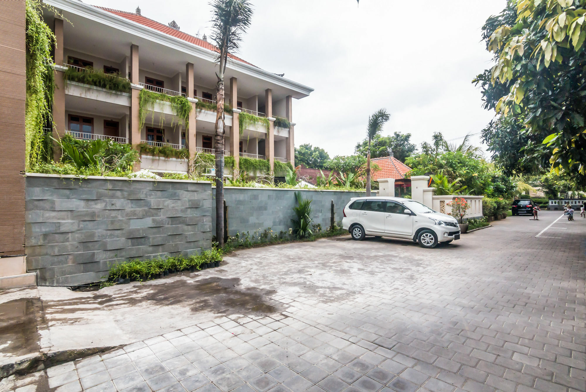 Zen Rooms Basic Kuta Kubu Anyar 外观 照片