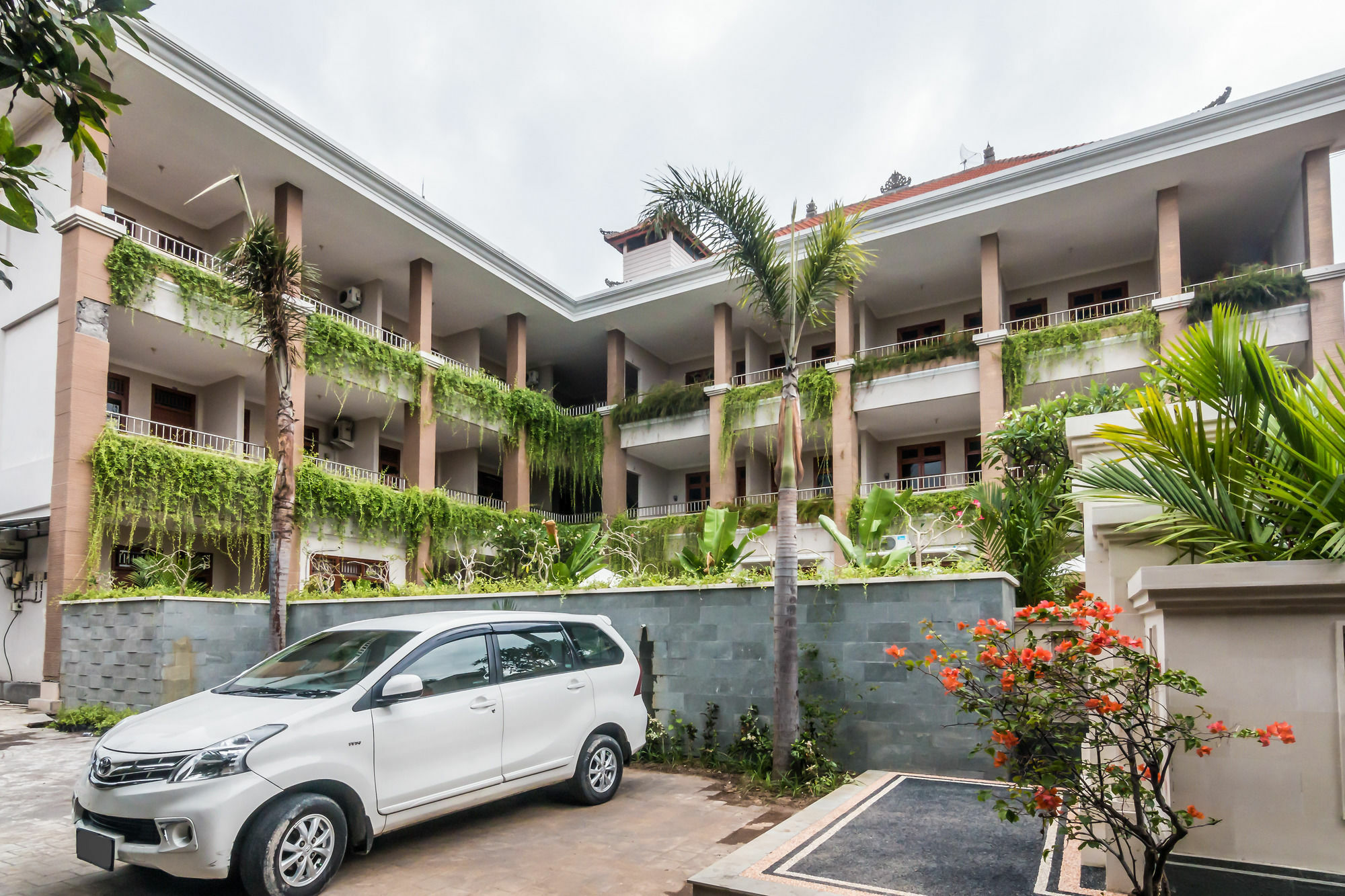 Zen Rooms Basic Kuta Kubu Anyar 外观 照片