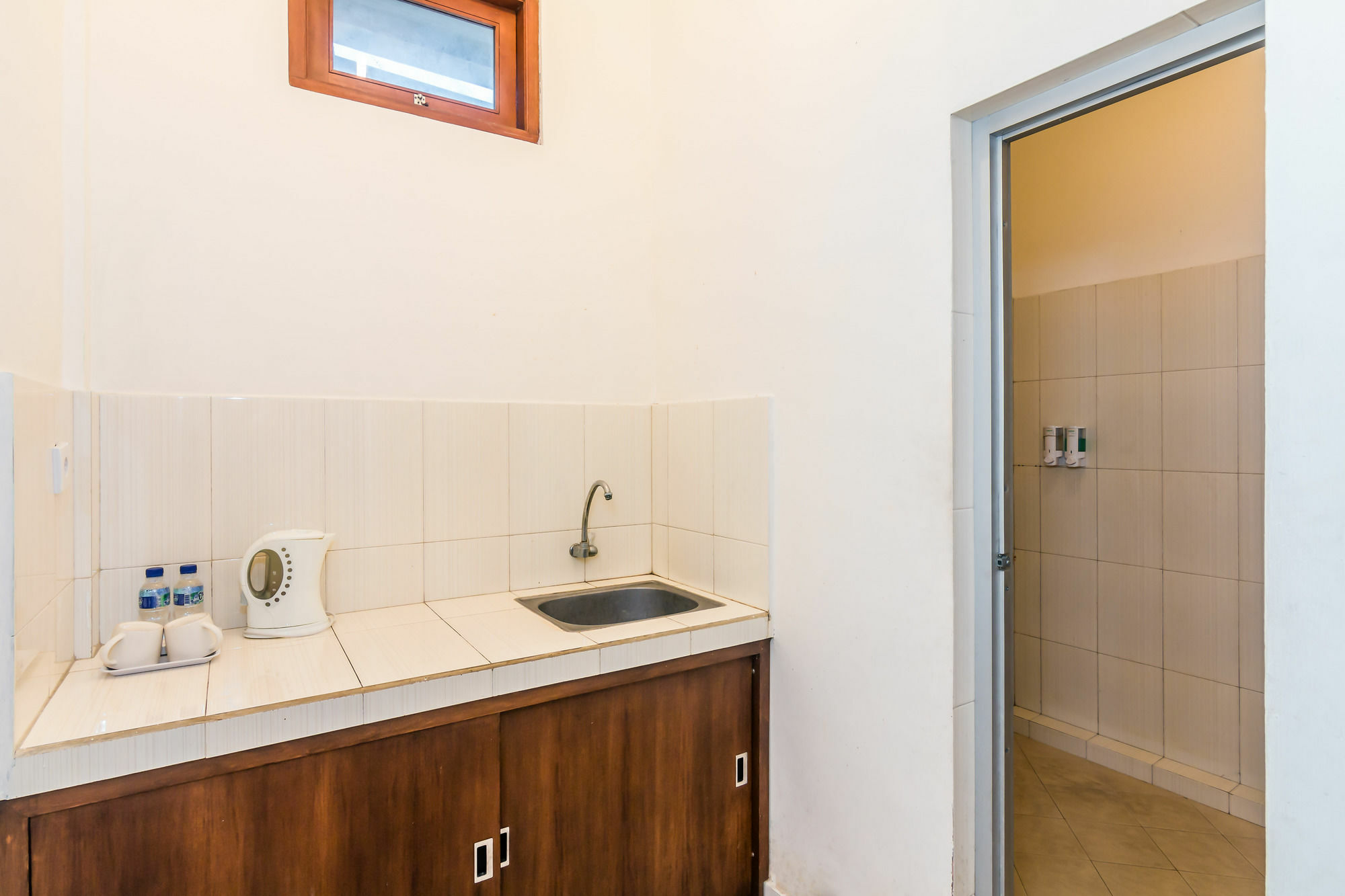 Zen Rooms Basic Kuta Kubu Anyar 外观 照片